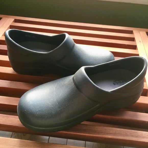 Crocs Clogs - Picture 3 of 6